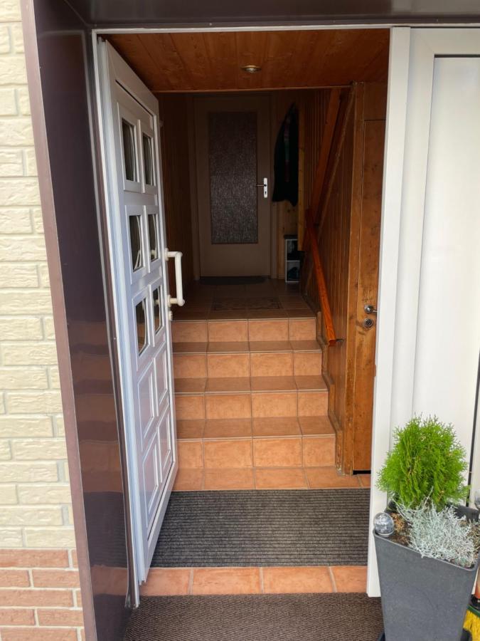 Christels Ferienwohnung 2 In Thale Mit Ueberdachter Terrasse, Kueche Mit Tv & Geschirrspueler Buitenkant foto