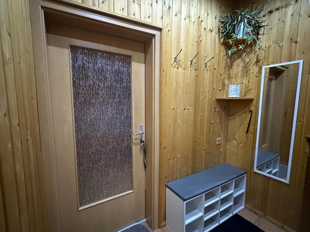 Christels Ferienwohnung 2 In Thale Mit Ueberdachter Terrasse, Kueche Mit Tv & Geschirrspueler Buitenkant foto