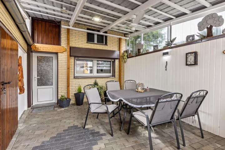 Christels Ferienwohnung 2 In Thale Mit Ueberdachter Terrasse, Kueche Mit Tv & Geschirrspueler Buitenkant foto
