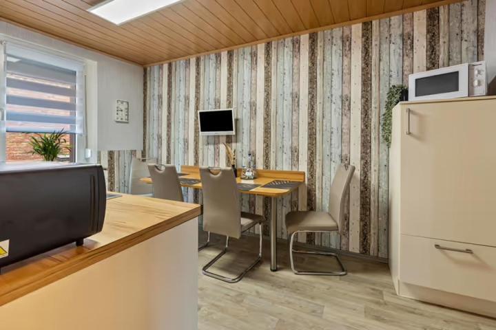 Christels Ferienwohnung 2 In Thale Mit Ueberdachter Terrasse, Kueche Mit Tv & Geschirrspueler Buitenkant foto